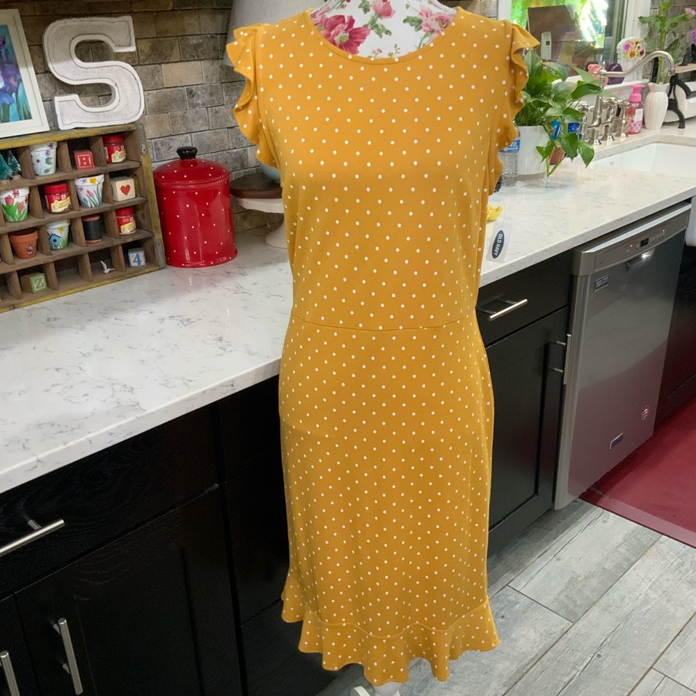 Old Navy Sheath Dress Sz M Gold Polka Dot Flutter Sleeve Ruffle Hem Stretch New